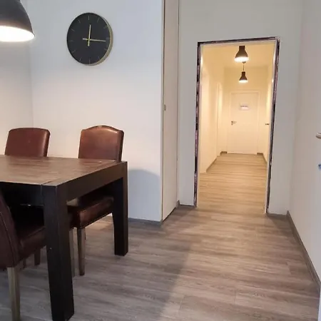 Hostel Dreibettzimmer Blau In Zentraler Lage